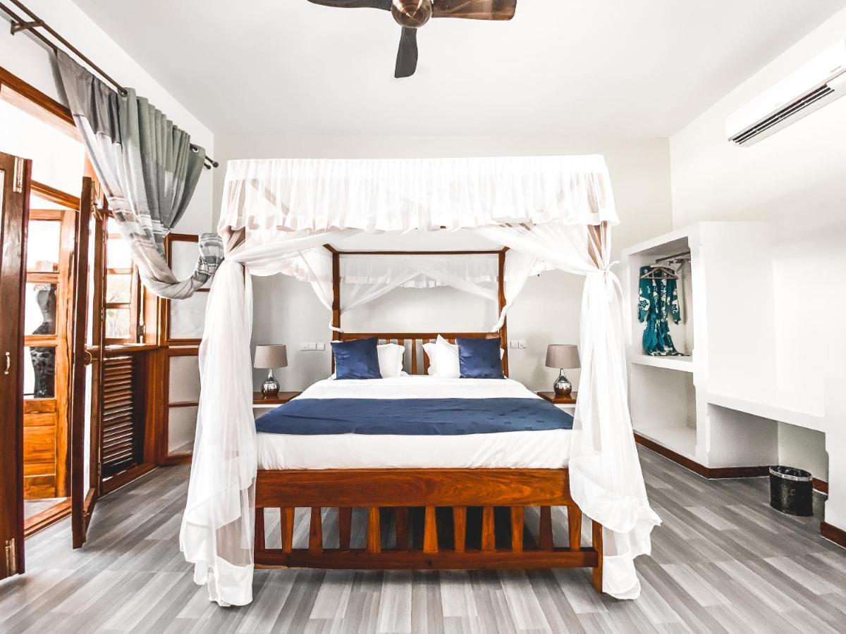 The Golden Blue Luxury 4*