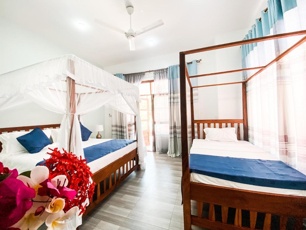 The Golden Blue Luxury 4* Bwejuu