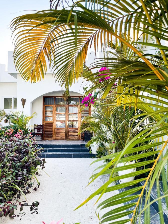 The Golden Blue Luxury Hotell 4*